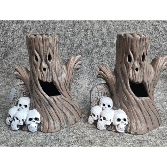 Haunted Tree Stump Candle Holder Set With Skull Decor For Halloween - Picture 1 of 7